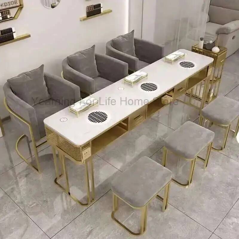 الملحقات الأوروبية تصميم مكتب  - مراجعة Tech Accessories Designer وسعره